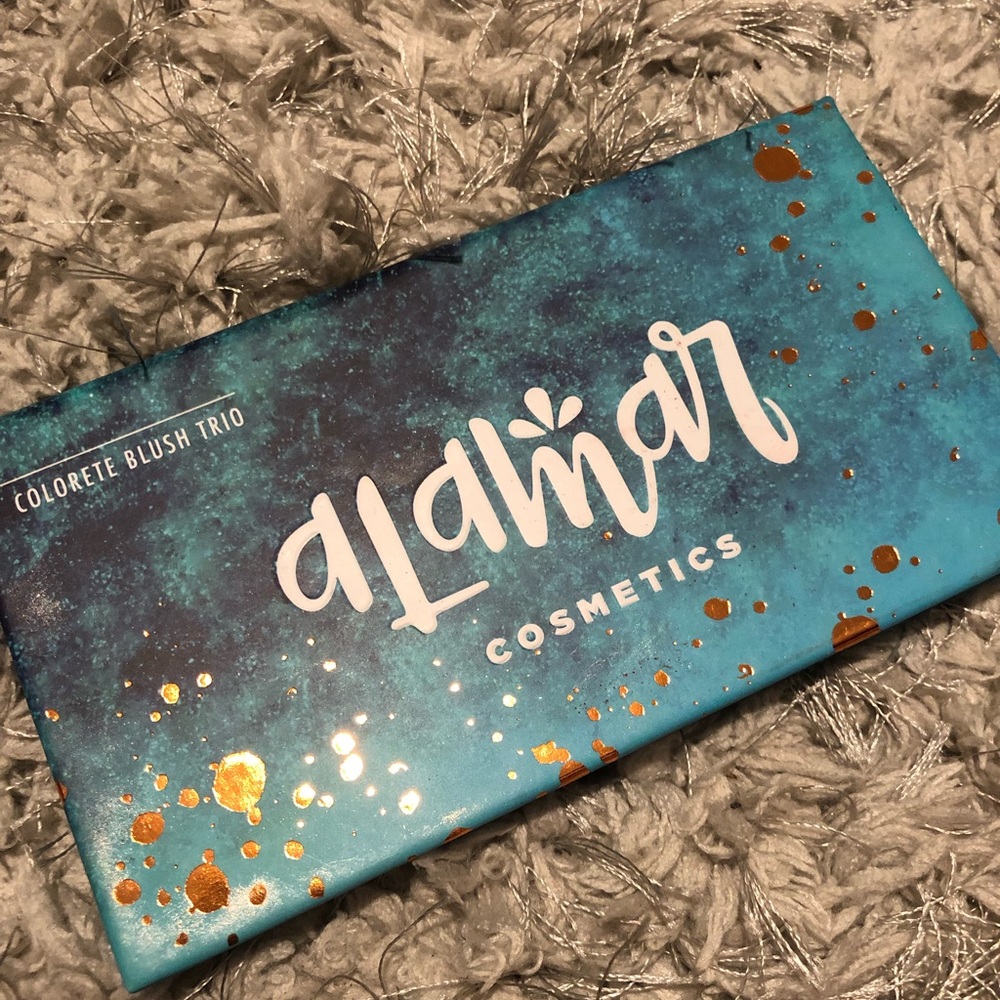 Alamar blush palette
